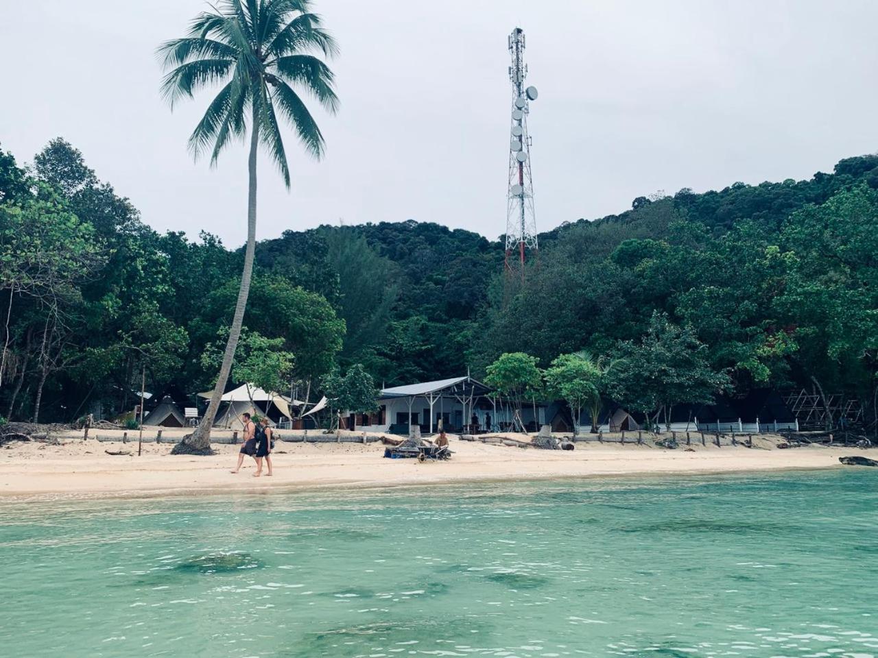 Hotel Juita Glamping Perhentian Island Kampung Kuala Besut Esterno foto